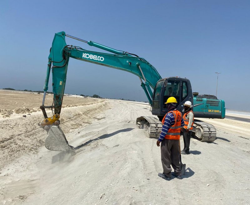 خلف: بدء إنشاء شارع خدمي بمشروع تطوير جنوب البحرين الدائري والانتهاء من مسار الدراجات الهوائية
