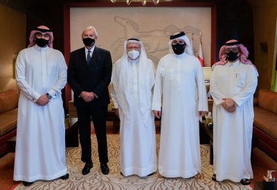 خالد بن حمد يستقبل رئيس مجلس إدارة بنك البحرين الوطني