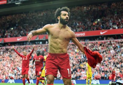 ليفربول يقضي على بالاس بثلاثية إفريقية