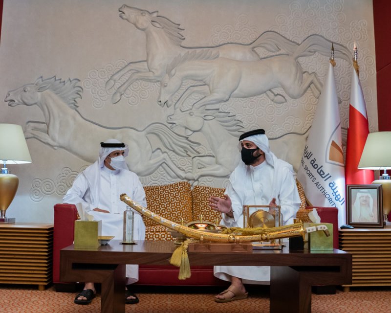 خالد بن حمد: نقدر دور الإعلام في دعم المبادرات والبرامج التي ترتقي بالشباب البحريني