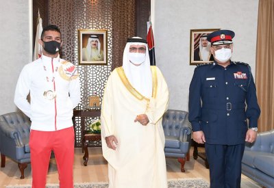 وزير الداخلية يثمن دعم ورعاية جلالة الملك للرياضة البحرينية