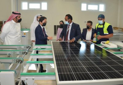 سفير كوريا لدى البحرين يقوم بجولة في مدينة سلمان الصناعية