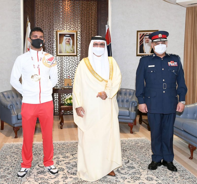 وزير الداخلية يثمن دعم ورعاية جلالة الملك للرياضة البحرينية