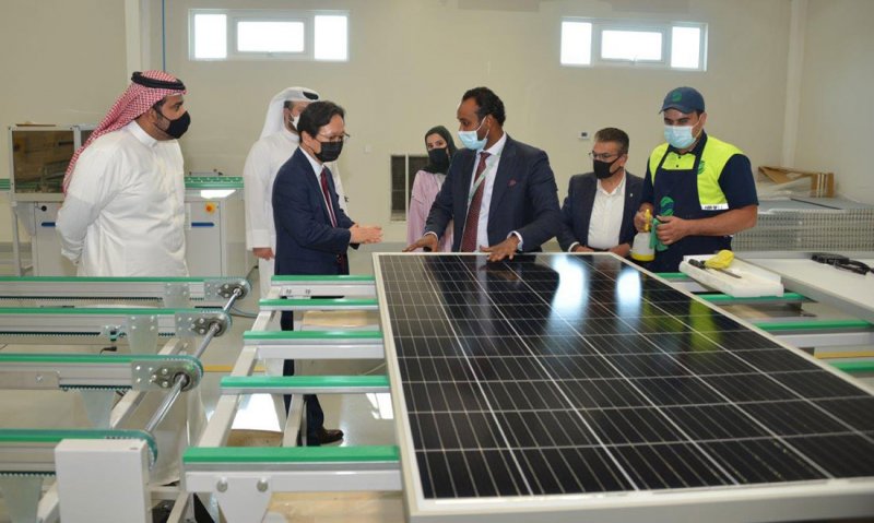 سفير كوريا لدى البحرين يقوم بجولة في مدينة سلمان الصناعية
