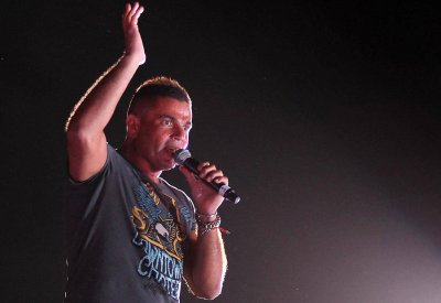 حفلة عمرو دياب تثير جدلا في الأردن