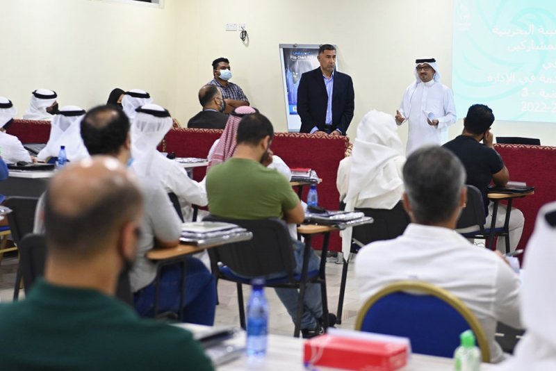 النصف يفتتح دورة دبلوم الإدارة الرياضية بمشاركة 33 دارسا