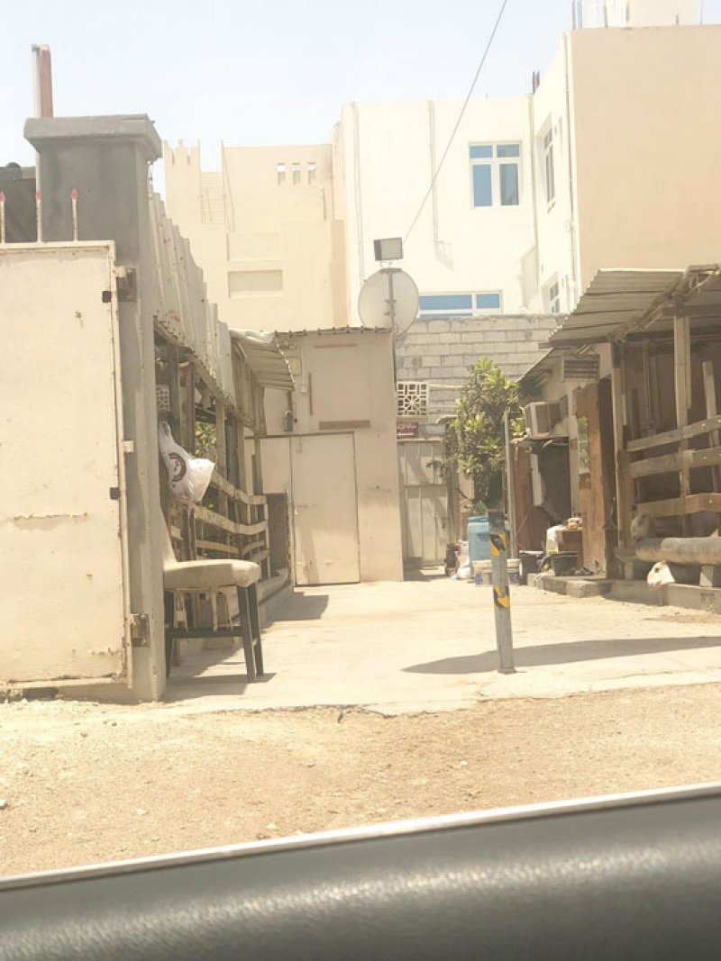 بلدية المنطقة الجنوبية تتخذ الإجراءات اللازمة حيال الحظيرة المخالفة في 909 بالحنينية