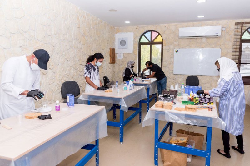 برنامج الحرف والصناعات الإبداعية يواصل نشاطه خلال سبتمبر في مركز الجسرة للحرف