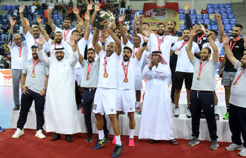 الرهيب النجماوي بطل السوبر البحريني