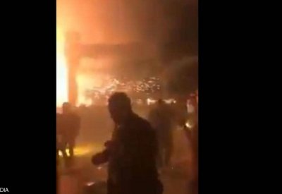 بالفيديو: حريق يحول حفل زفاف إلى كارثة