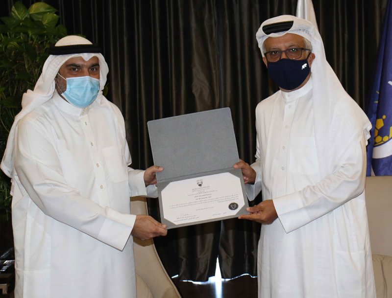 سلمان بن ابراهيم يكرم عسكر والموظفين المتميزين في الأمانة العامة للمجلس الأعلى للشباب والرياضة