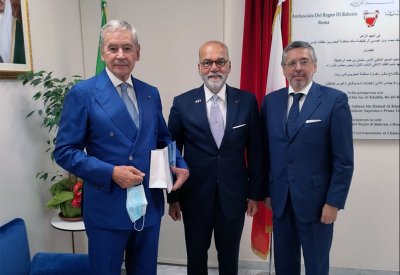 سفير مملكة البحرين لدى الجمهورية الإيطالية يلتقي رئيس مجلس إدارة بنك دوفاليو الإيطالي