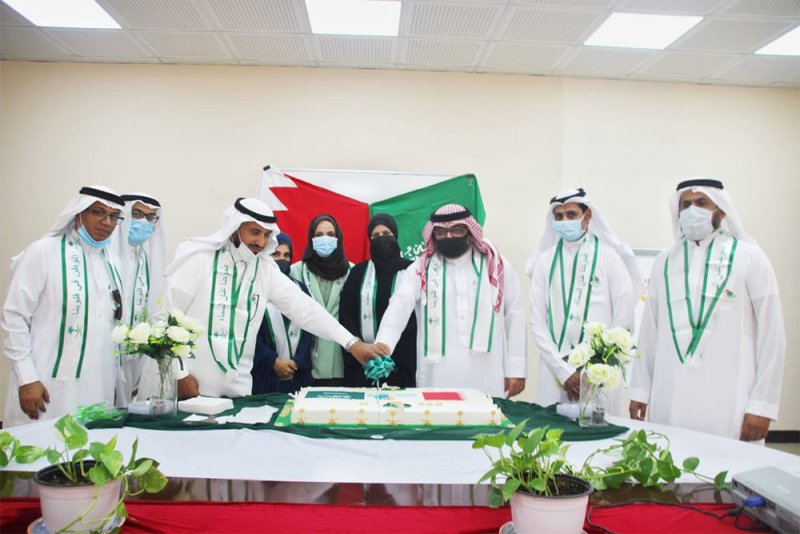المدير العام لشئون المدارس يشارك في احتفالية البعثة التعليمية السعودية بمركز الإشراف التربوي