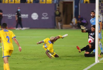 النصر يهزم الباطن بصعوبة.. والفيحاء يعمّق جراح أهلي جدة