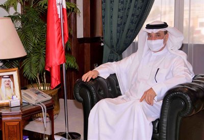 حميدان يستعرض مع النائب يوسف الذوادي جهود تعزيز وتطوير الخدمات العمالية والتنموية