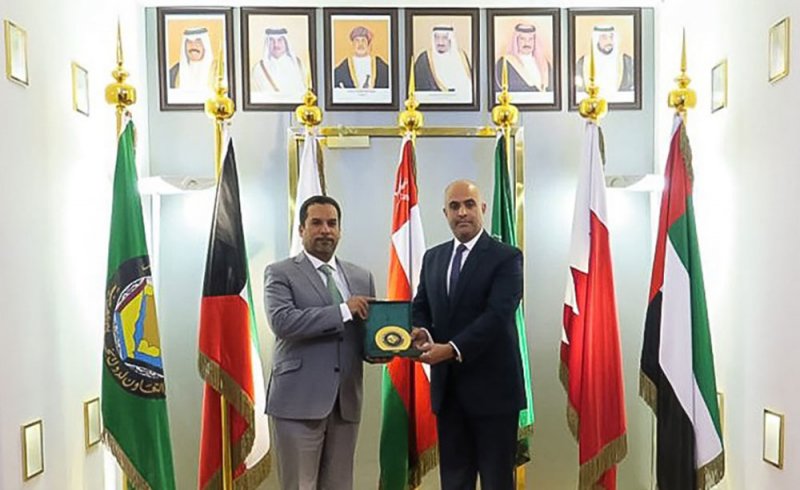 بن دينه يجتمع مع رئيس البعثة الدائمة لمجلس التعاون لدى الأمم المتحدة في فيينا