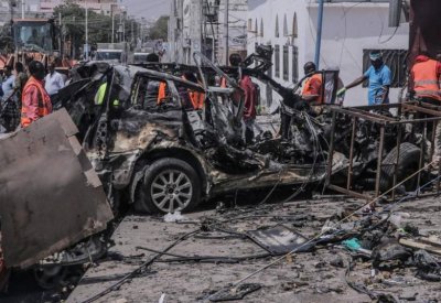 بالقرب من مقر رئيس الصومال.. قتلى في تفجير انتحاري