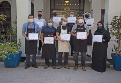 مركز الجسرة يخرّج 14 حرفياً وحرفية من برنامج المدرب المحترف بالتعاون مع "بيبا"