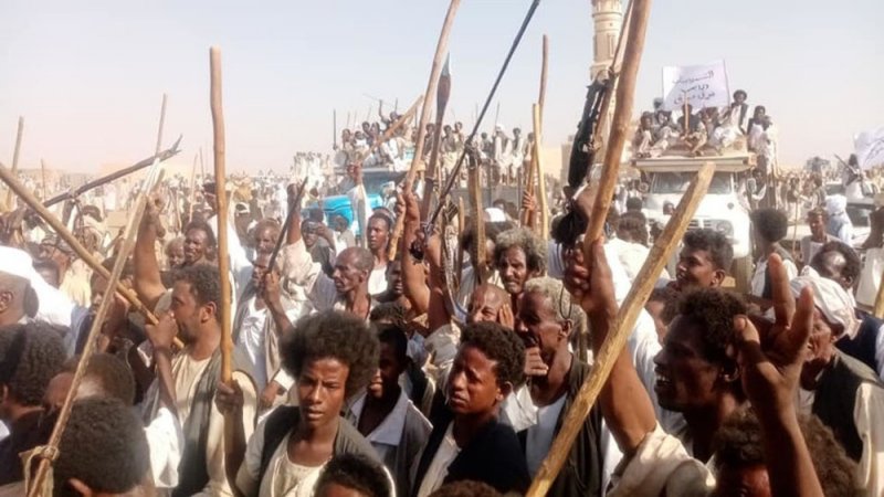 السودان.. محتجون يغلقون خطين لتصدير واستيراد النفط بميناء بورتسودان