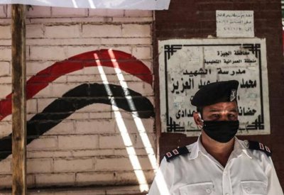 جريمة مروعة بمصر: يهشم رأس زوجته ويحرق المنزل لإخفاء فعلته