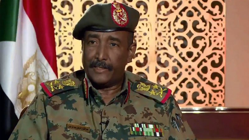 البرهان: حريصون على إتمام انتقال السلطة وإجراء الانتخابات