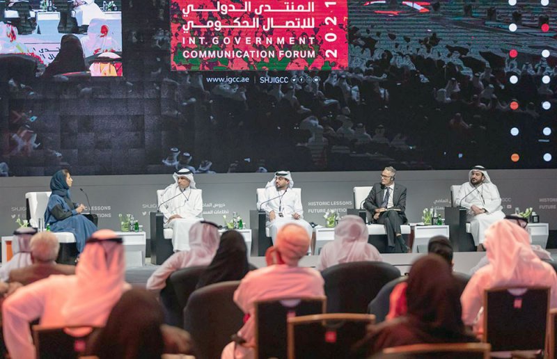 فهم "الخوارزميات" يفرض نفسه والاستعانة "بالمؤثرين" للانتشار