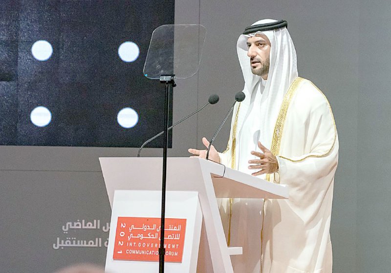 القاسمي: بناء الإنسان قيمة نبيلة تتحقق بتكريس الفكر المستنير