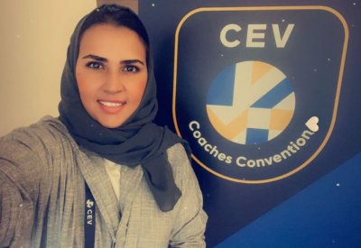 أول مدربة سعودية تشارك في البرنامج الأوروبي للكرة الطائرة