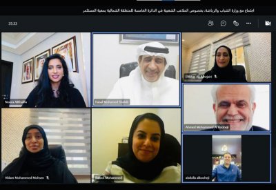 الكوهجي و"الشباب والرياضة" يناقشان ملاعب الفرجان