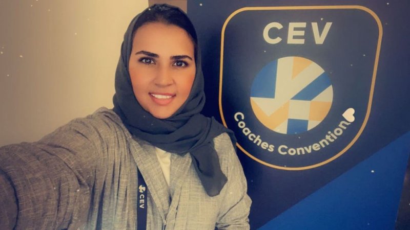 أول مدربة سعودية تشارك في البرنامج الأوروبي للكرة الطائرة