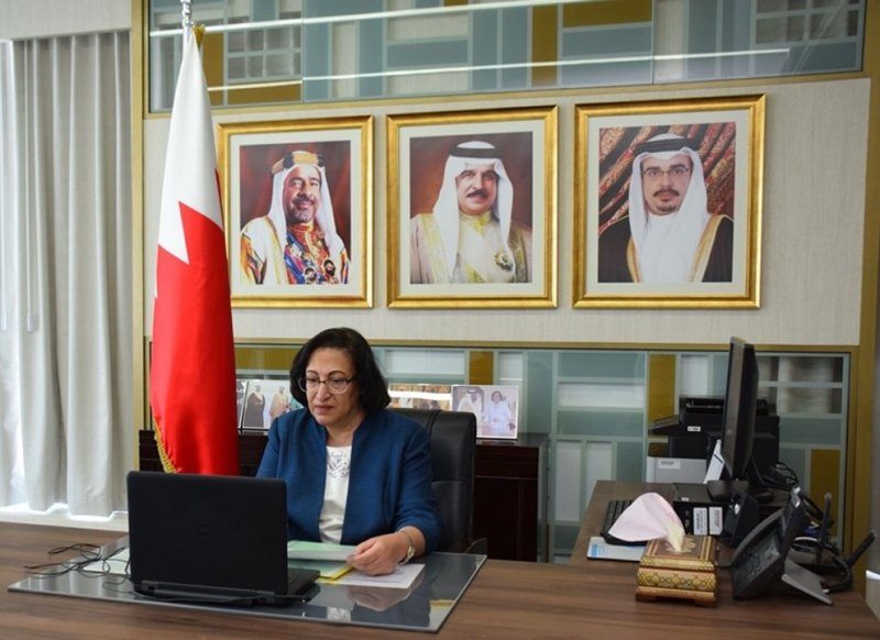 وزيرة الصحة تترأس اجتماع اللجنة الوطنية لمكافحة متلازمة النقص المناعي المكتسب "الإيدز"