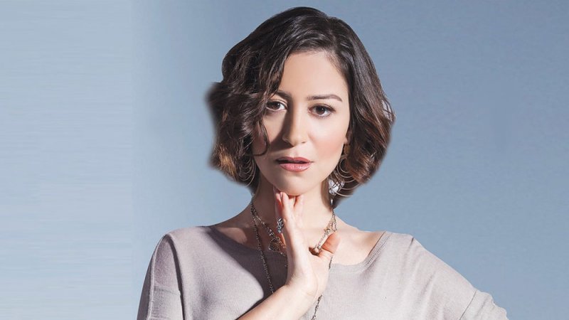 احتفاء عربي ودولي بالنجمة منة شلبي بعد ترشحها لجائزة إيمي النسخة الدولية