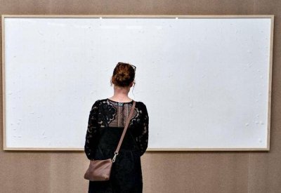 "خذ المال واهرب".. عمل فني يتحول إلى حقيقة