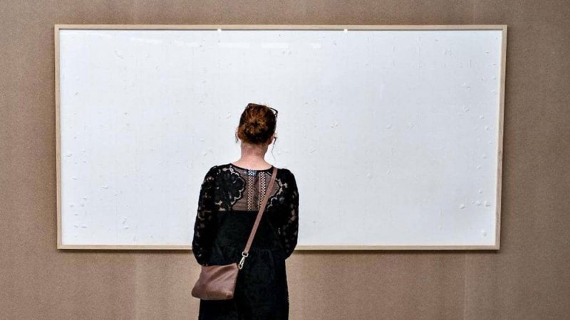 "خذ المال واهرب".. عمل فني يتحول إلى حقيقة
