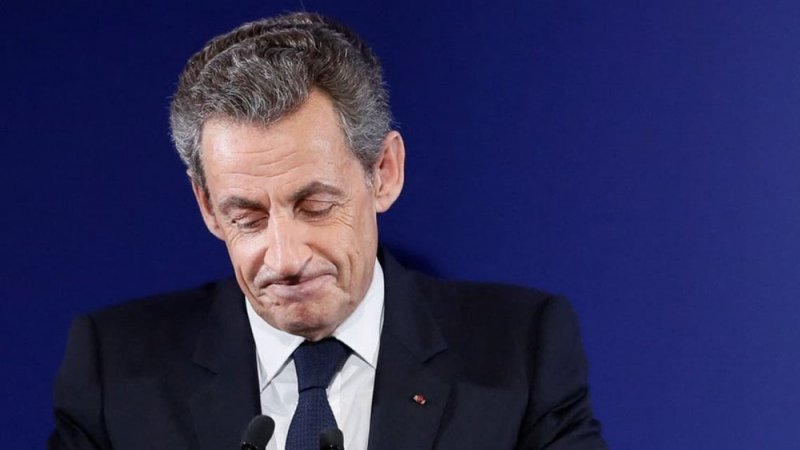 بتهمة التمويل غير القانوني.. السجن لمدة عام لساركوزي