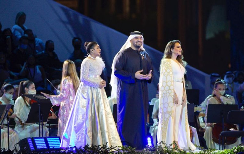 بالفيديو: حسين الجسمي يغني بالإنجليزية ويقدم حي بالشهامة في افتتاح إكسبو دبي 2020