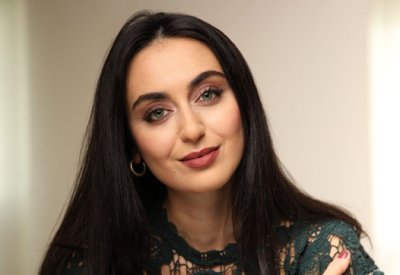 الفنانة السورية فايا يونان تحيي أولى أمسيات مركز الشيخ إبراهيم 