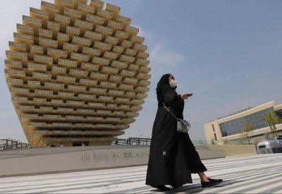 "إكسبو 2020 دبي".. عشرات الآلاف من الزوار في اليوم الأول