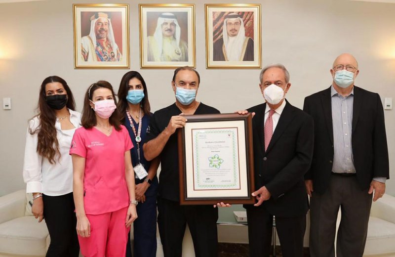 مستشفى العوالي يحصل على شهادة الاعتماد الماسي من هيئة تنظيم المهن الصحية