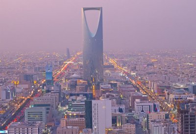 اقتصاد السعودية غير النفطي يسجل أكبر نمو شهري في 12 عامًا