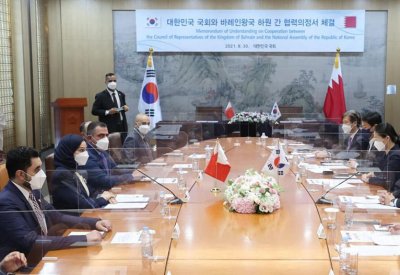 بالفيديو: حواجز بلاستيكية بقاعة البرلمان مثل البرلمان الكوري