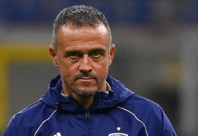 إنريكي يرد بعنف على الانتقادات