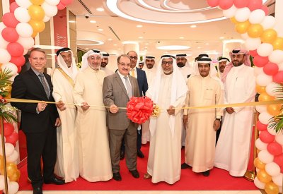 بنك الإثمار يفتتح فرعه الجديد في مجمع السيف بخدمات ذاتية إلكترونية متكاملة