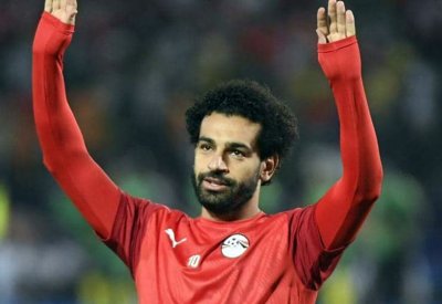 مدرب الأهلي يشكر محمد صلاح على هديته