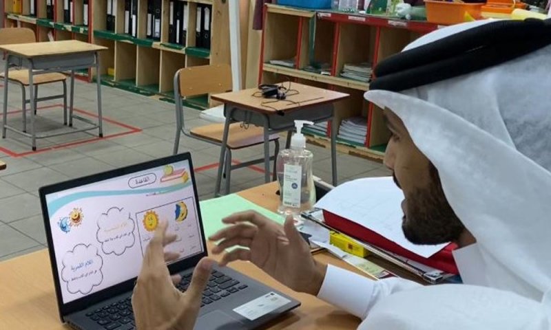 اختيار المعهد الديني الابتدائي ضمن شبكة عالمية لمدارس التكنولوجيا