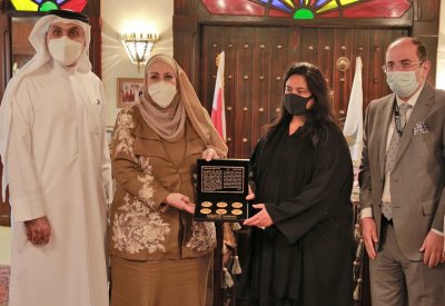 الأمين العام لمجلس التعليم العالي تقوم بزيارة إلى الجامعة الخليجية 