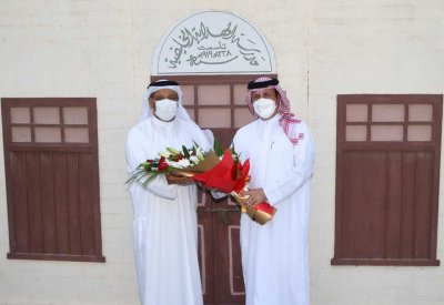 بمناسبة اليوم العالمي للمعلم.. نائب محافظ المحرق يكرم الهيئة التعليمية بمدرسة الهداية الخليفية  