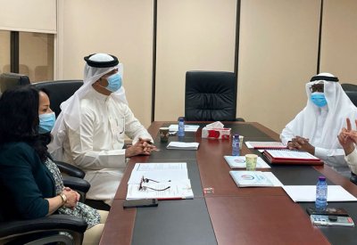 الوكيل المساعد للخدمات التعليمية تستقبل رائدين من رواد الحركة الكشفية