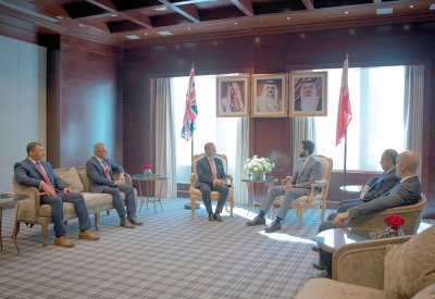 سمو الشيخ ناصر بن حمد: بريطانيا شريك استراتيجي في حفظ الأمن والاستقرار الإقليمي والعالمي