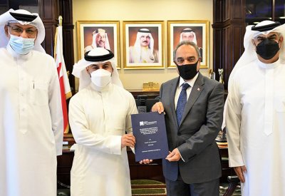وزير الأشغال يستقبل المهندس يوسف الحسنويؤكد على تطوير الموارد البشرية